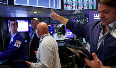 Mercados: cayeron los bonos y las acciones tuvieron cierre mixto, en medio de la cautela inversora